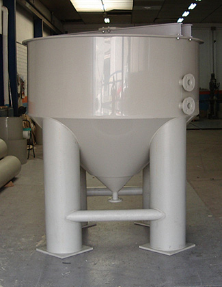 deposito-anticorrosivo-PP-patas deposito-anticorrosivo-PP-patas